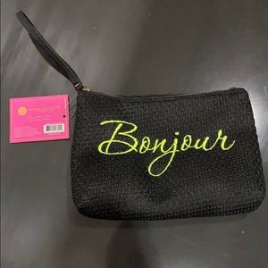 Bonjour pouch